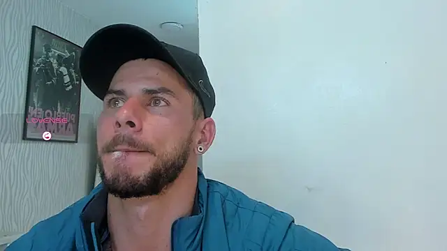 Snapshot of dylan_jacobx chatting on May 29, 2026, 1:36 am dylan jacobx online show from May 29, 2026, 1:36 am
