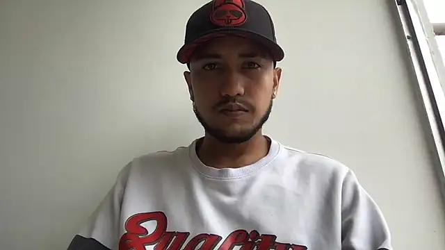 Snapshot of Dazo_vnzl1 chatting on September 18, 2025, 5:15 pm Dazo vnzl1 online show from September 18, 2025, 5:15 pm