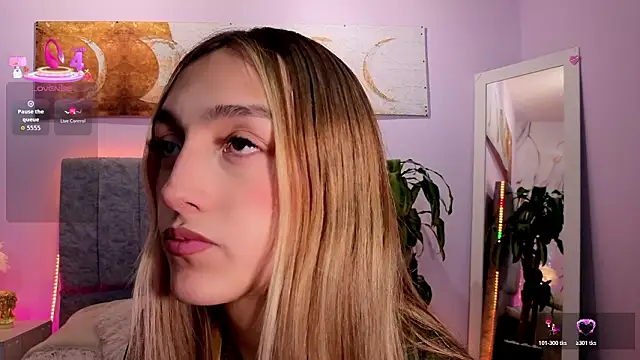 antonellastar24  online show from March 23, 2026, 8:57 pm