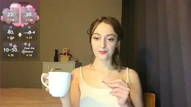 white liillyy online show from December 19, 2025, 11:01 pm