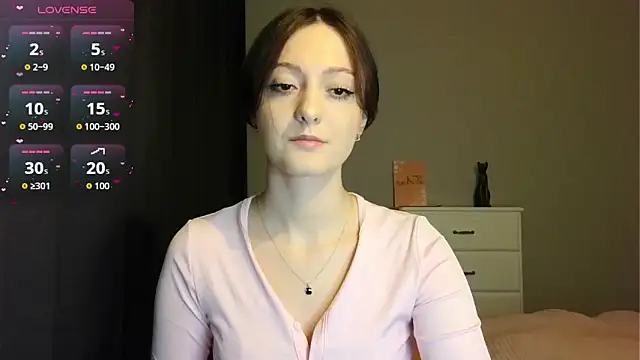 white liillyy online show from April 2, 2026, 9:56 pm