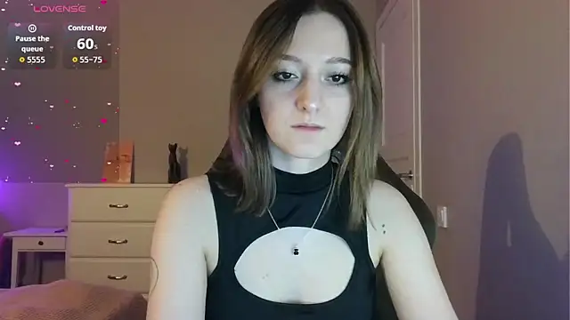 white liillyy online show from April 24, 2026, 8:00 pm