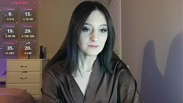 Snapshot of white_liillyy chatting on April 29, 2026, 9:21 pm white liillyy online show from April 29, 2026, 9:21 pm