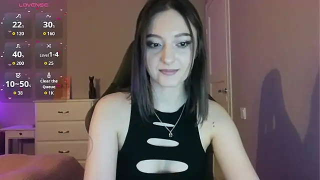 Snapshot of white_liillyy chatting on May 6, 2026, 9:20 pm white liillyy online show from May 6, 2026, 9:20 pm
