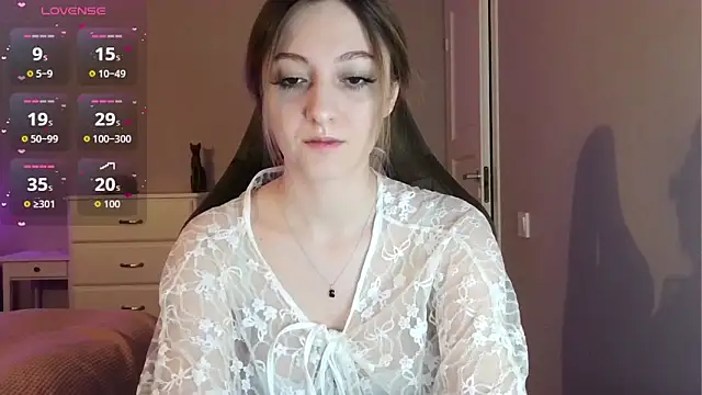 Snapshot of white_liillyy chatting on June 11, 2026, 8:40 pm white liillyy online show from June 11, 2026, 8:40 pm