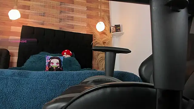 Snapshot of Emily_brown04 chatting on October 3, 2025, 10:23 am Emily brown04 online show from October 3, 2025, 10:23 am