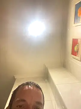 Snapshot of Guillermoperujo chatting on October 2, 2025, 11:12 pm Guillermoperujo online show from October 2, 2025, 11:12 pm