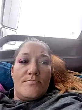 Snapshot of SnowBunny1224 chatting on December 2, 2025, 7:20 pm SnowBunny1224 online show from December 2, 2025, 7:20 pm