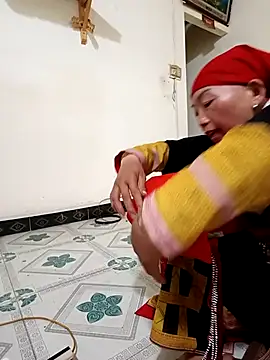 Snapshot of Exembin chatting on September 13, 2025, 5:07 am Exembin online show from September 13, 2025, 5:07 am