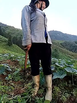 Snapshot of Exembin chatting on September 22, 2025, 10:50 am Exembin online show from September 22, 2025, 10:50 am