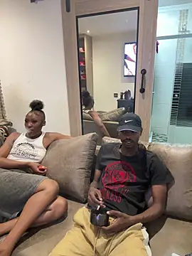 Snapshot of AllDayBbC chatting on September 19, 2025, 4:40 pm AllDayBbC online show from September 19, 2025, 4:40 pm