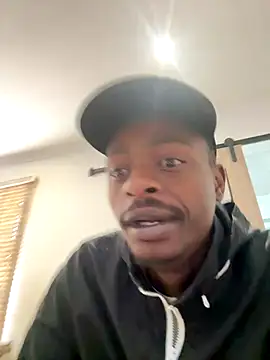 Snapshot of AllDayBbC chatting on October 22, 2025, 10:59 am AllDayBbC online show from October 22, 2025, 10:59 am