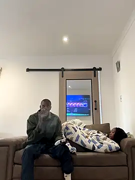 Snapshot of AllDayBbC chatting on December 15, 2025, 11:36 am AllDayBbC online show from December 15, 2025, 11:36 am