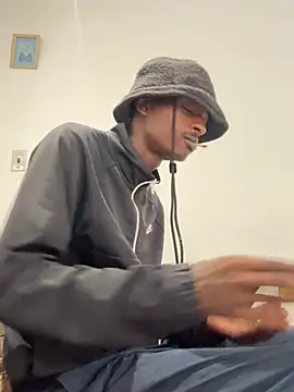 Snapshot of AllDayBbC chatting on January 13, 2026, 9:58 am AllDayBbC online show from January 13, 2026, 9:58 am