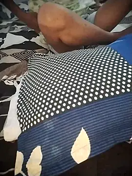 Snapshot of Sexey-Puja chatting on September 27, 2025, 5:12 am Sexey-Puja online show from September 27, 2025, 5:12 am