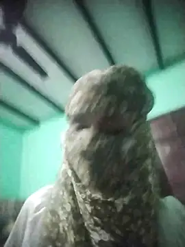 Snapshot of Sexey-Puja chatting on October 19, 2025, 2:34 am Sexey-Puja online show from October 19, 2025, 2:34 am