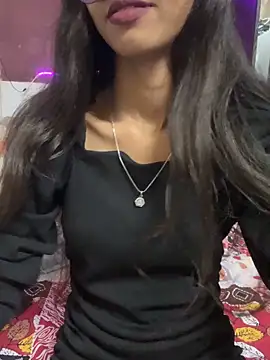 Desire Zoya online show from October 28, 2025, 8:00 pm