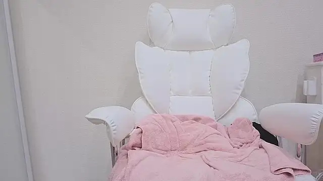 Snapshot of miho-ch chatting on February 13, 2026, 12:56 pm miho-ch online show from February 13, 2026, 12:56 pm