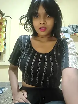 RAYI Queen 2 online show from November 27, 2025, 2:02 am