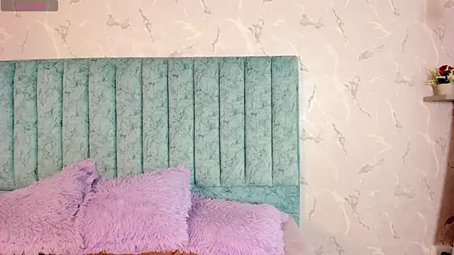 Snapshot of Saya_Amaretto1 chatting on October 3, 2025, 8:44 am Saya Amaretto1 online show from October 3, 2025, 8:44 am