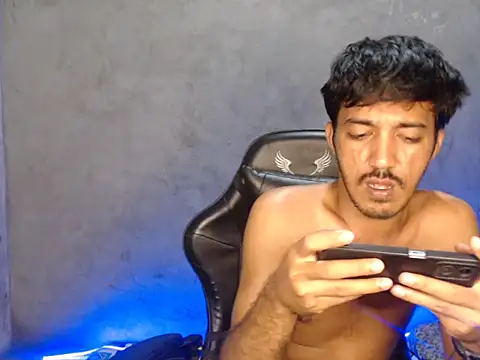 RowyCam online show from November 20, 2025, 4:07 pm