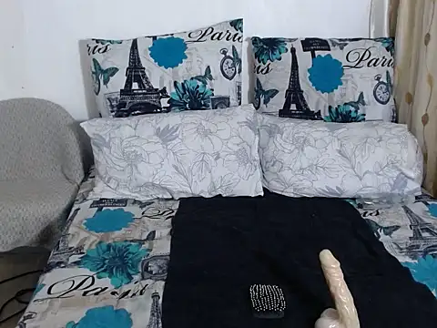 AfricanDoll15 online show from November 3, 2025, 8:21 pm