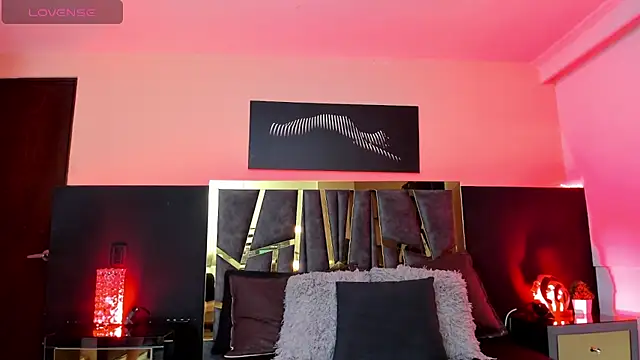 ScarletTorres online show from October 1, 2025, 6:14 pm