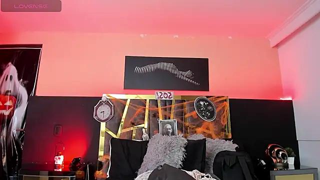 ScarletTorres online show from October 22, 2025, 6:51 pm