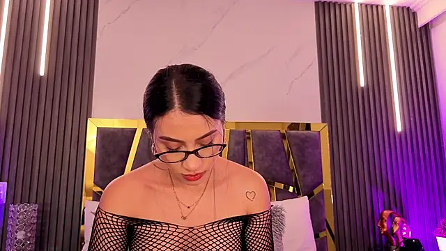 ScarletTorres online show from April 16, 2026, 6:30 pm