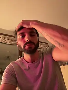 Simon-xx online show from April 18, 2026, 8:31 pm