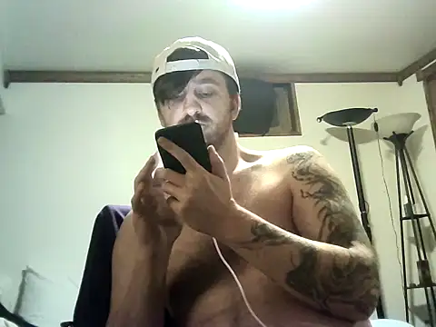 WyattL96 online show from April 24, 2026, 9:34 am