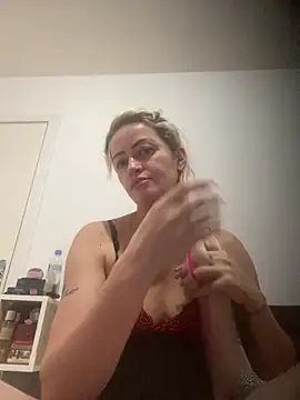 Alerquinasc online show from December 13, 2025, 11:43 pm