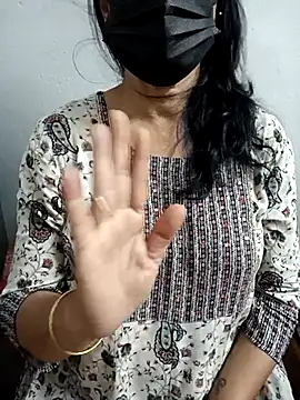 Snapshot of ammala_honey chatting on October 7, 2025, 9:50 am ammala honey online show from October 7, 2025, 9:50 am