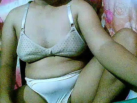 Snapshot of hotmom_pinay chatting on October 20, 2025, 4:29 pm hotmom pinay online show from October 20, 2025, 4:29 pm