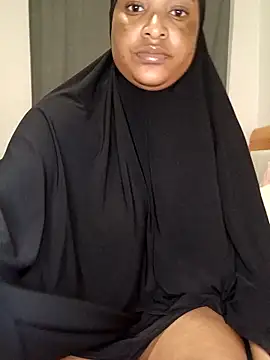 Sweetbxxx24 online show from March 4, 2026, 5:52 pm