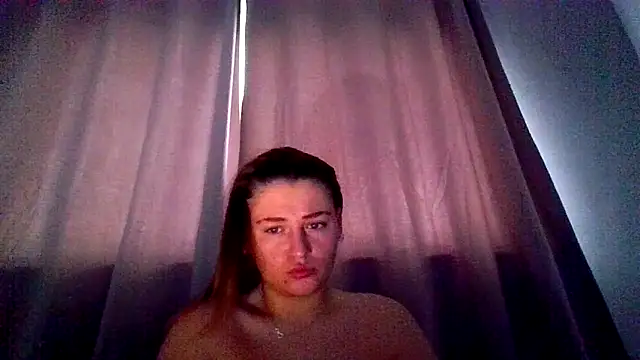 RUBY-ROSE-SWINGS online show from November 13, 2025, 7:51 am