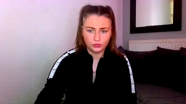 RUBY-ROSE-SWINGS online show from February 12, 2026, 9:48 am