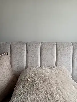 DiosaFortuna online show from September 19, 2025, 12:28 pm