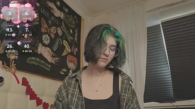 Snapshot of Miko_Meow chatting on October 11, 2025, 12:58 pm Miko Meow online show from October 11, 2025, 12:58 pm