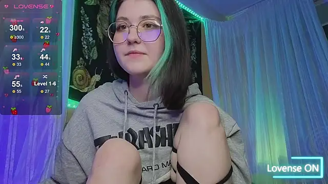 Miko Meow online show from April 15, 2026, 7:58 pm