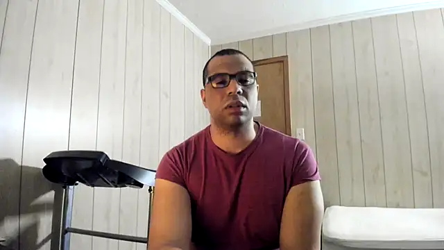 NaturalBeautyQueen online show from July 9, 2026, 9:41 pm