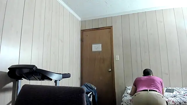 NaturalBeautyQueen online show from July 18, 2026, 1:48 pm