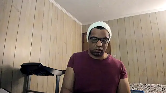 NaturalBeautyQueen online show from July 30, 2026, 9:36 pm