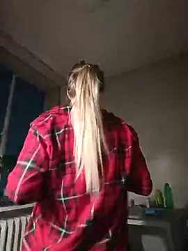 babyjessi online show from April 14, 2026, 8:59 pm