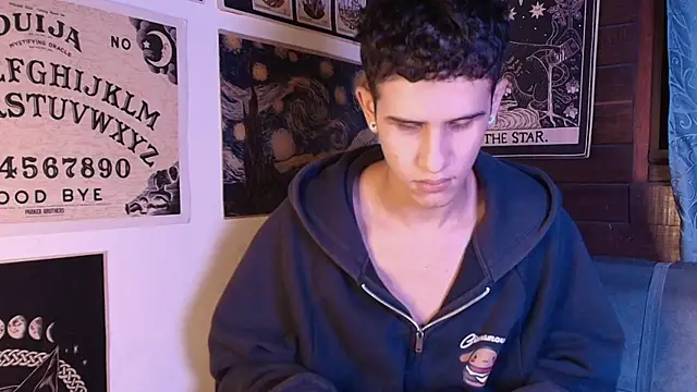 Snapshot of _realwav chatting on September 13, 2025, 9:42 am realwav online show from September 13, 2025, 9:42 am