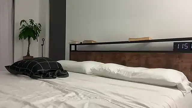 prettyykitty22 online show from January 10, 2026, 4:47 am