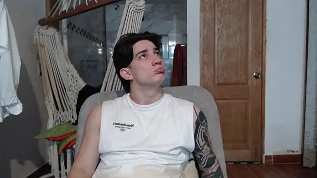 AteneoJr online show from November 11, 2025, 4:12 am