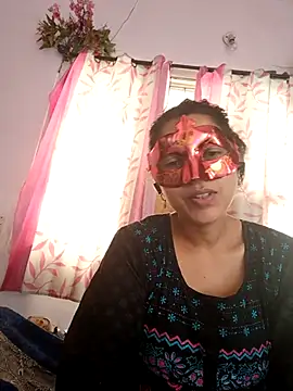 Snapshot of thanusi_2 chatting on February 13, 2026, 4:08 am thanusi 2 online show from February 13, 2026, 4:08 am