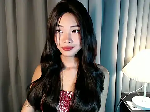 holyakiesha online show from March 8, 2026, 7:45 am