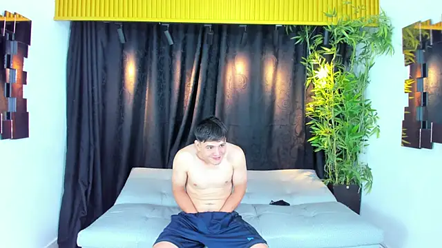 Snapshot of golden_girl_house chatting on October 25, 2025, 8:25 pm golden girl house online show from October 25, 2025, 8:25 pm